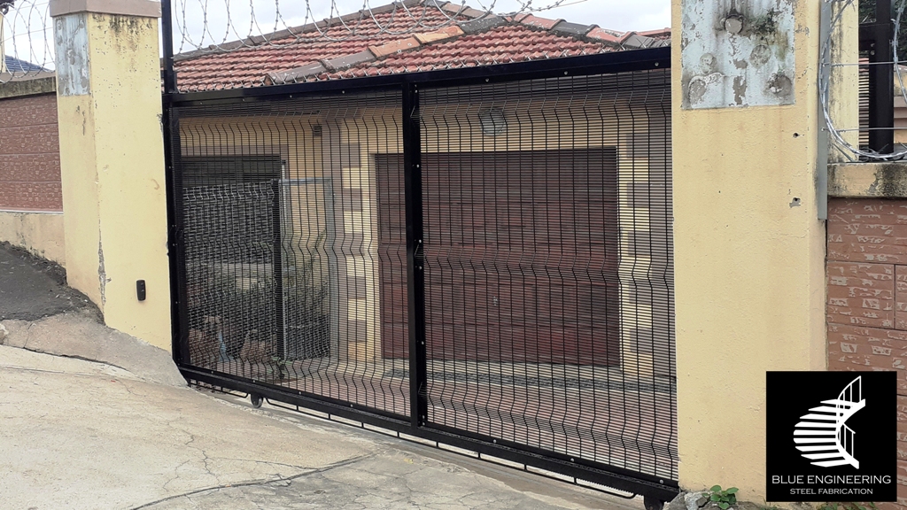 Driveway Gates, Wrought Iron Gates, KwaZulu Natal, Durban, Hillcrest, Ballito, Amazimtoti, Pinetown, Gauteng, Johannesburg, Pretoria, Midrand, South AfricaWrought Iron Driveway Gates. Driveway Gates, Gauteng, Johannesburg, Pretoria, KwaZulu Natal, Durban, South Africa