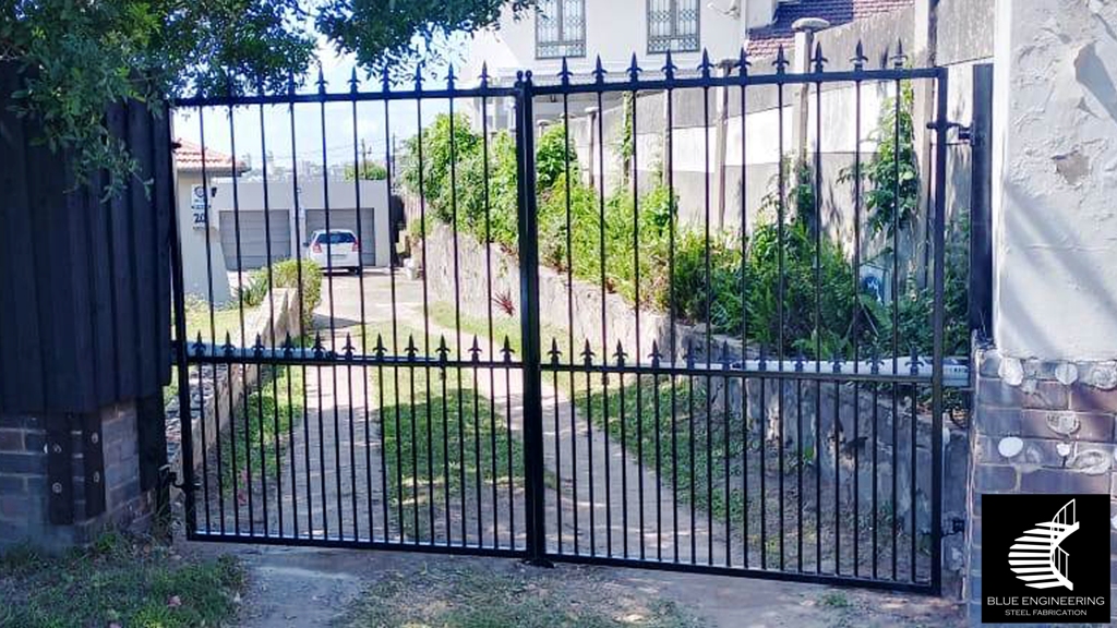 Double Swing Gates - Classic Style