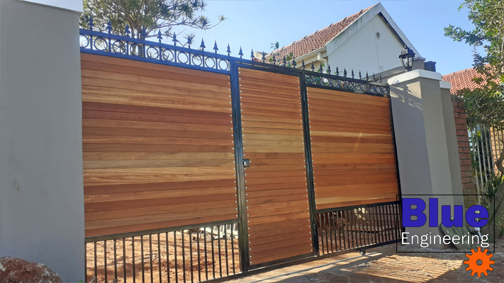 Wooden Driveway Gates in Durban