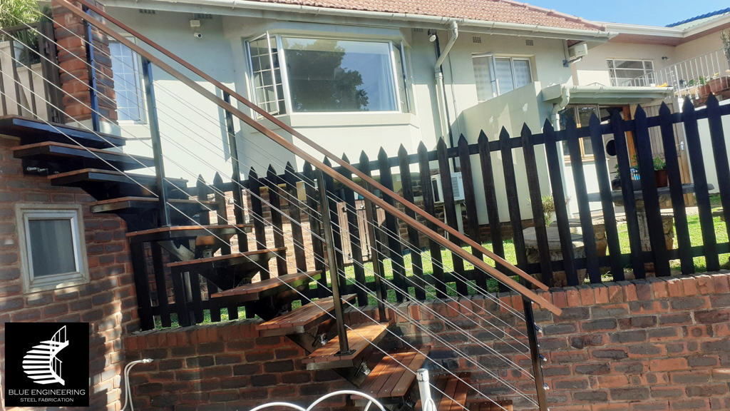 Outdoor Mono Stinger Staircase with Wooden Treads