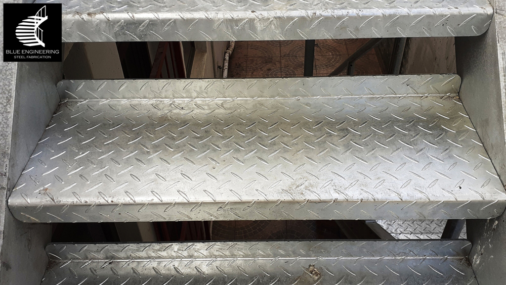Steel Vastrap Staircase Tread with up turn and down turn