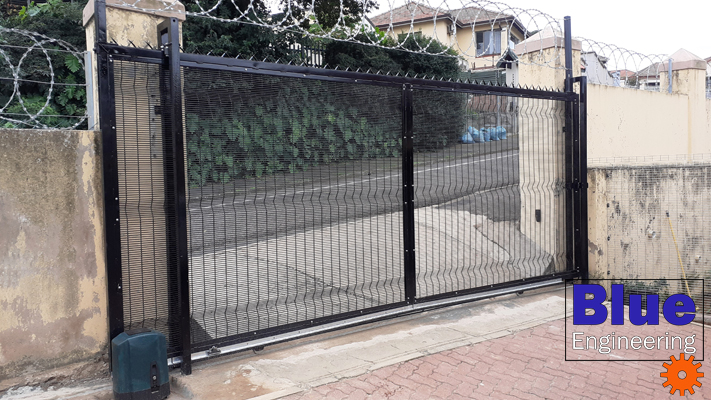 Plastic Coated Clear View Mesh Sliding Gate